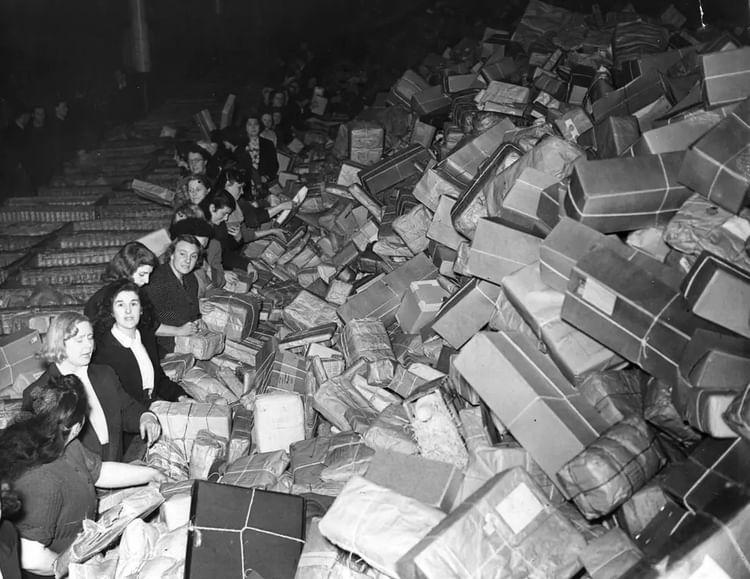 Enormous pile of holiday packages, Mount Pleasant Post Office, London, United Kingdom, 1952