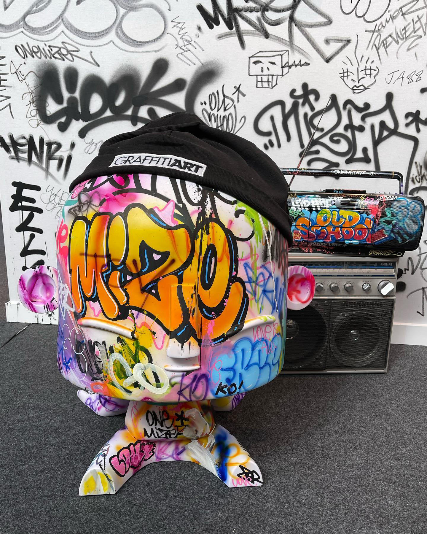 Graffiti Art Magazine - Spray Bud customised by #one_mizer at #urbanartfair …Spray Bud by #graffitia