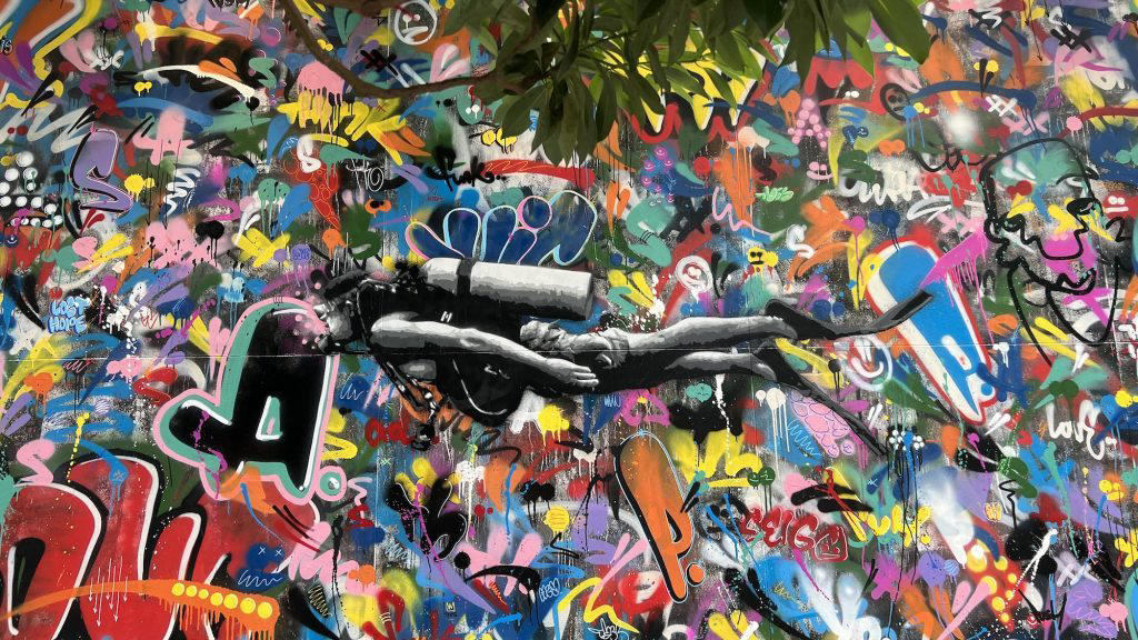 image  1 STREET ART PRESS | MAGAZINE - “Scuba Diver” by Martin Whatson in Tokyo, Japan#graffiti #art #urbanar
